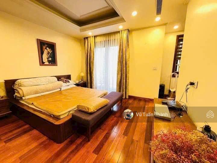 Bán nhà phân lô vỉa hè 3 oto tránh phố vip đỗ quangtrung tâm cầu giấy65m2 6 tầng thang máy35tỷ