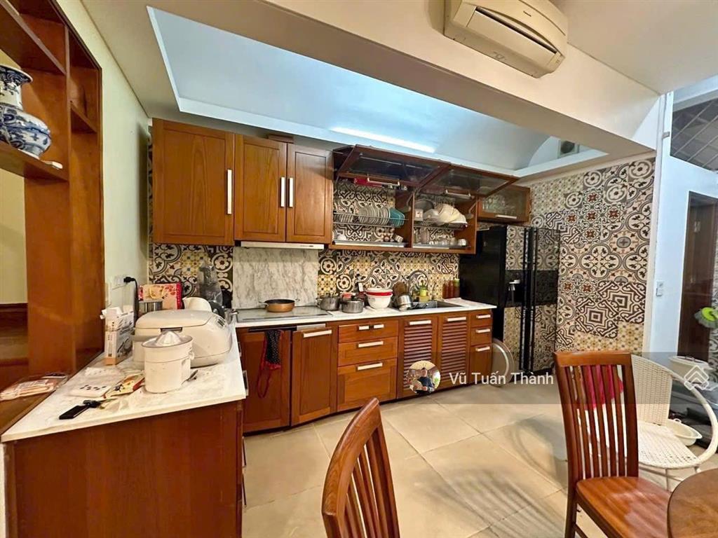 Bán nhà phân lô vỉa hè 3 oto tránh phố vip đỗ quangtrung tâm cầu giấy65m2 6 tầng thang máy35tỷ