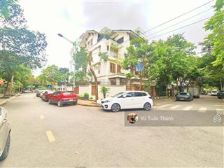Bán nhà phân lô vỉa hè 3 oto tránh phố vip đỗ quangtrung tâm cầu giấy65m2 6 tầng thang máy35tỷ