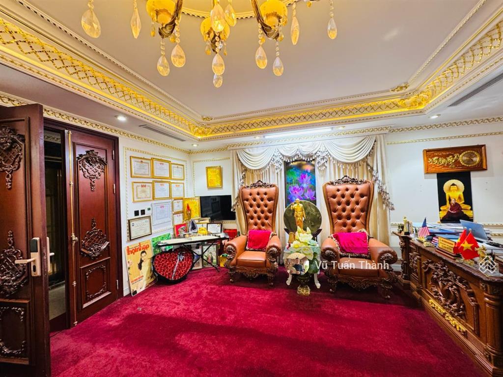 Bán liền kề c37 bộ công an đường lê văn lươngphân lô vỉa hè 3 oto tránh đỗmặt tiền 9mgiá đầu tư