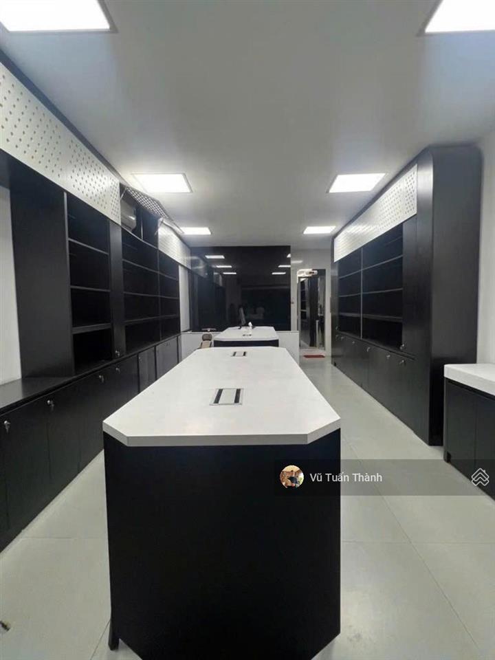 Ko có căn thứ 2 quanh 22 tỷ sở hữu nhà 5 tầng thang máy mặt phố đỗ đức dục kinh doanh sầm uất, 52m2