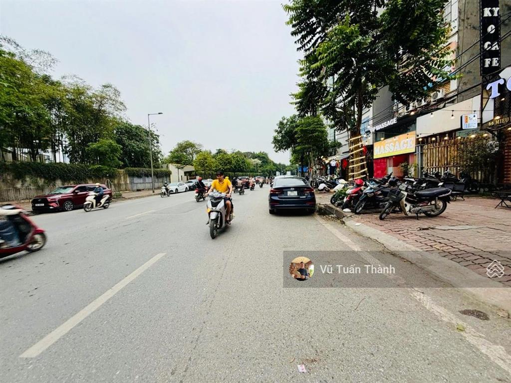 Ko có căn thứ 2 quanh 22 tỷ sở hữu nhà 5 tầng thang máy mặt phố đỗ đức dục kinh doanh sầm uất, 52m2