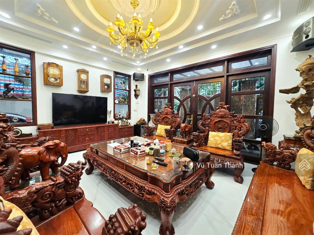 Biệt thự lô góc5 tầng thang máyxây full đất phố nguyễn tuânhoàn thiện sang trọngchỉ ngoài 40 tỷ