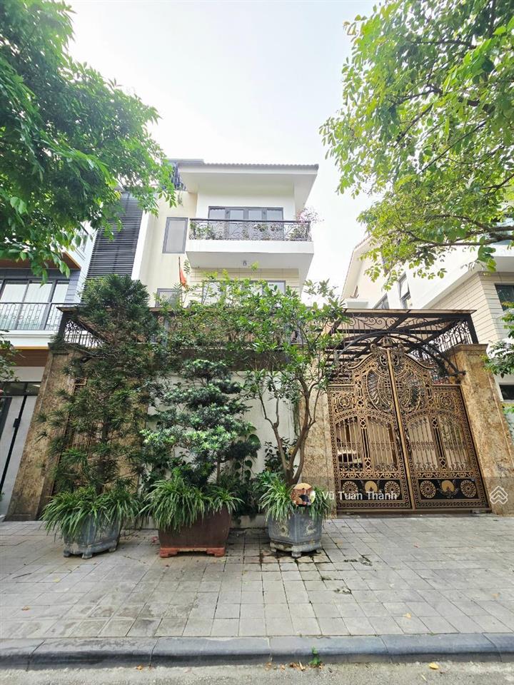 Biệt thự lô góc5 tầng thang máyxây full đất phố nguyễn tuânhoàn thiện sang trọngchỉ ngoài 40 tỷ