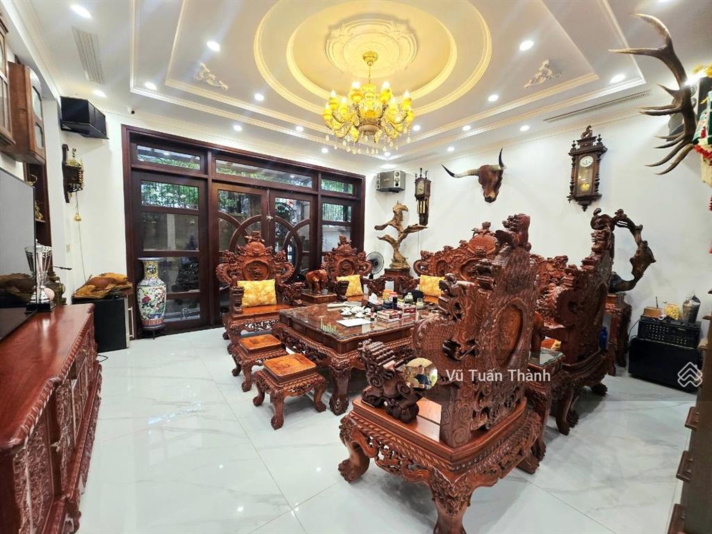 Biệt thự lô góc5 tầng thang máyxây full đất phố nguyễn tuânhoàn thiện sang trọngchỉ ngoài 40 tỷ