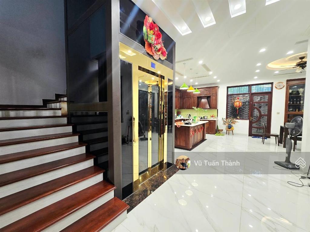 Biệt thự lô góc5 tầng thang máyxây full đất phố nguyễn tuânhoàn thiện sang trọngchỉ ngoài 40 tỷ