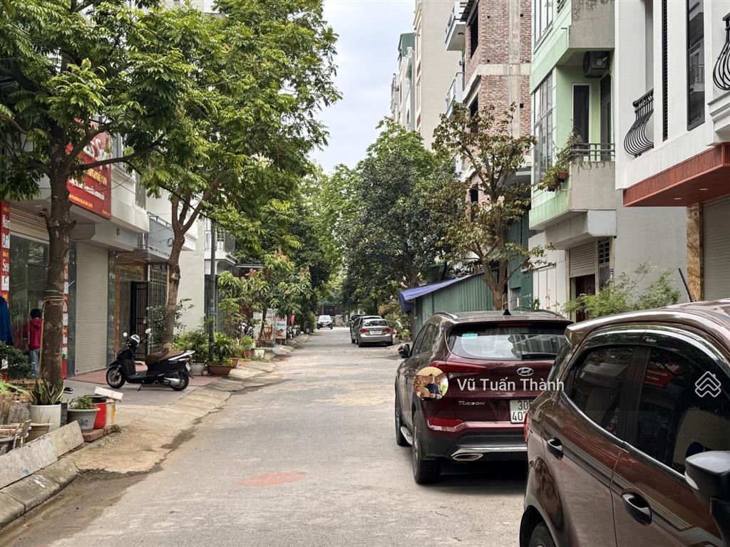 Rẻ nhất trung tâm hà đông bán đất tặng nhà 2t phân lô vỉa hè 3 oto tránhkinh doanh50m2  10.8tỷ