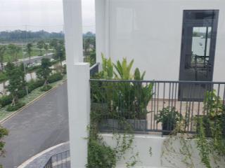 Nhượng căn nhà phố la home 80m2 view kênh giá 3.6 tỷ.  0908 555 ***