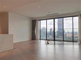 Giá tốt đầu tư, view pháo hoa và view sông trực diện, dt 152m2, 3pn.  0934 456 ***