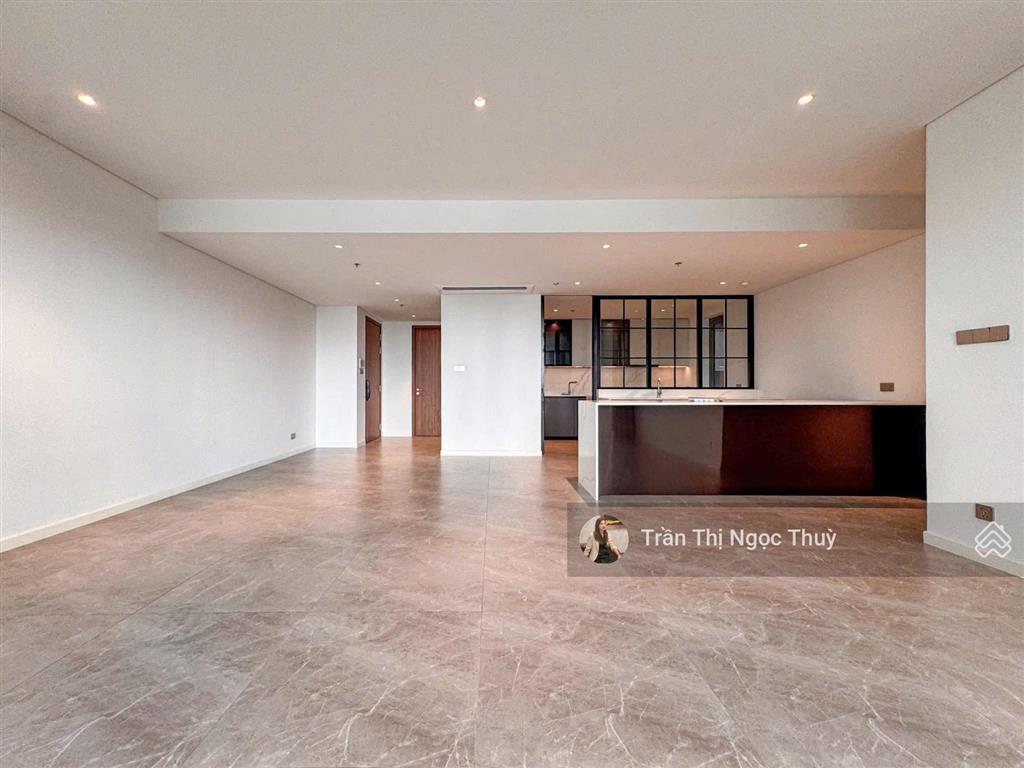 Bán 3 phòng ngủ 56tỷ view sài gòn hoa lệ 152m2  0934 456 *** thuy tran