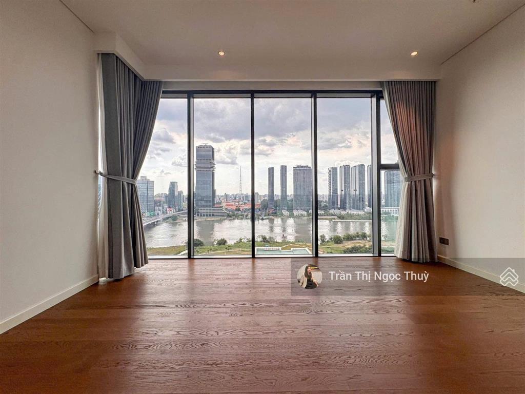 Bán 3 phòng ngủ 56tỷ view sài gòn hoa lệ 152m2  0934 456 *** thuy tran