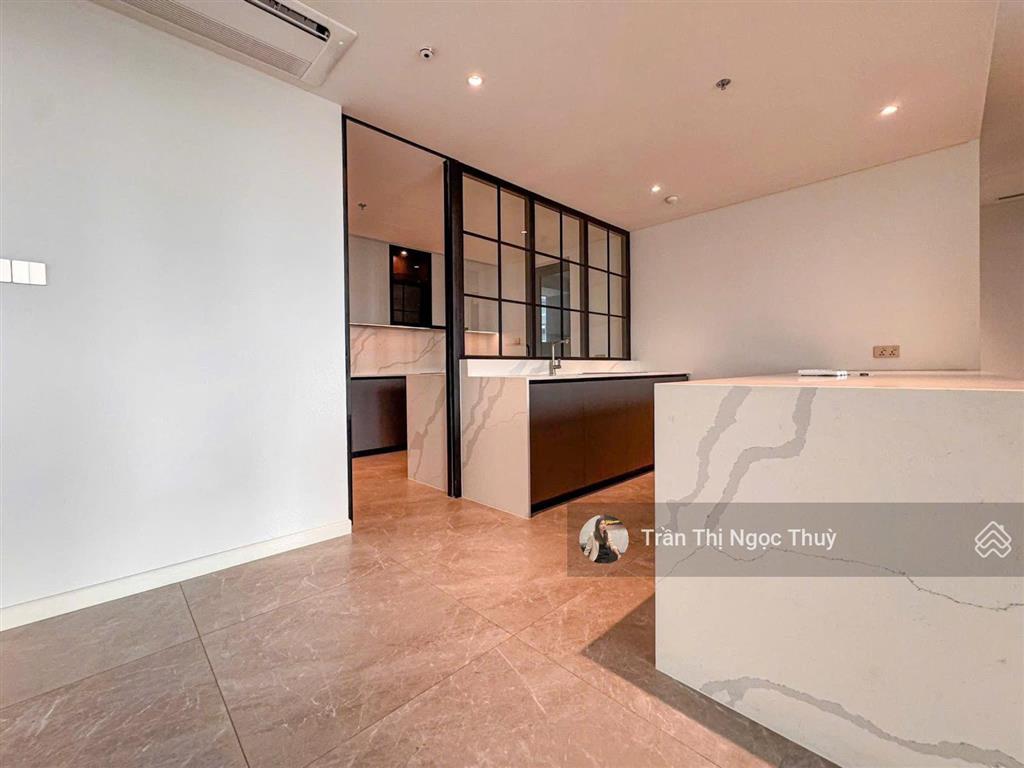 Bán 3 phòng ngủ 56tỷ view sài gòn hoa lệ 152m2  0934 456 *** thuy tran