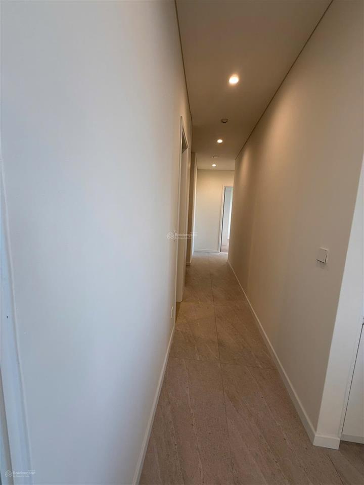 Bán 4 phòng ngủ 200m2 view trung tâm tài chính quốc tế suát nước ngoài 0934 456 *** thuy tran