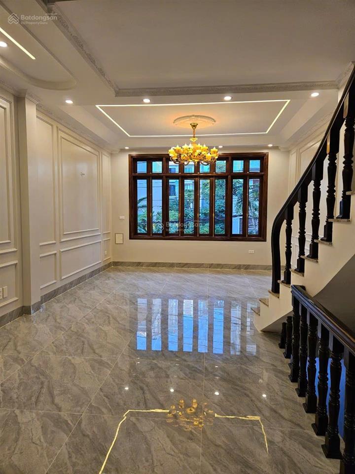 Em bán căn nhà lk xây 5 tầng, hoàn thiện đẹp. sổ đỏ chính chủ, lai xá, kim chung