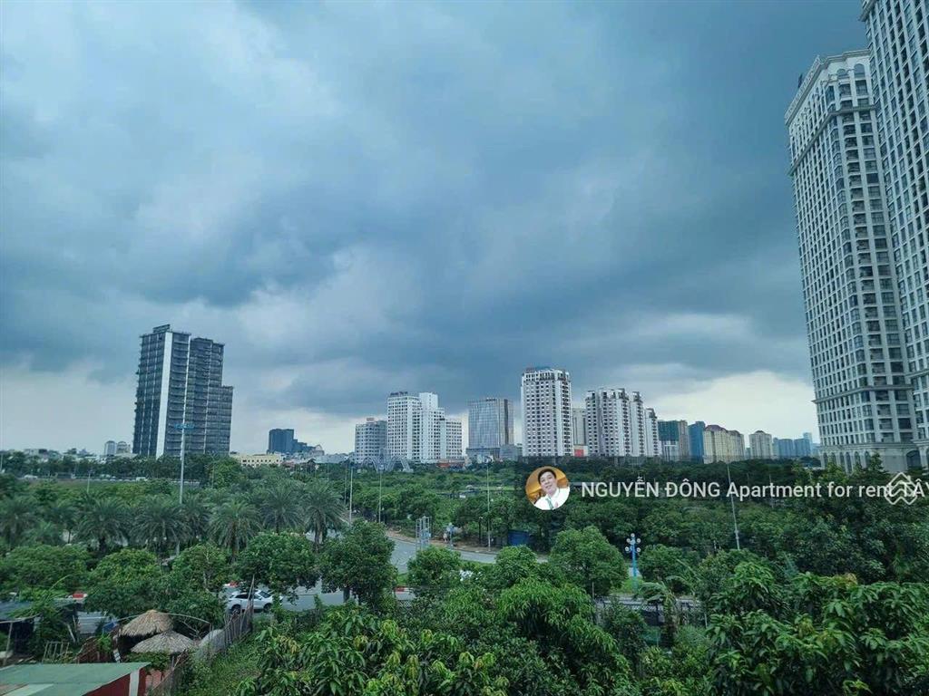 Bán căn hộ appament nguyễn đình thi tây hồ 98m2*8,5t, 33 tỷ.