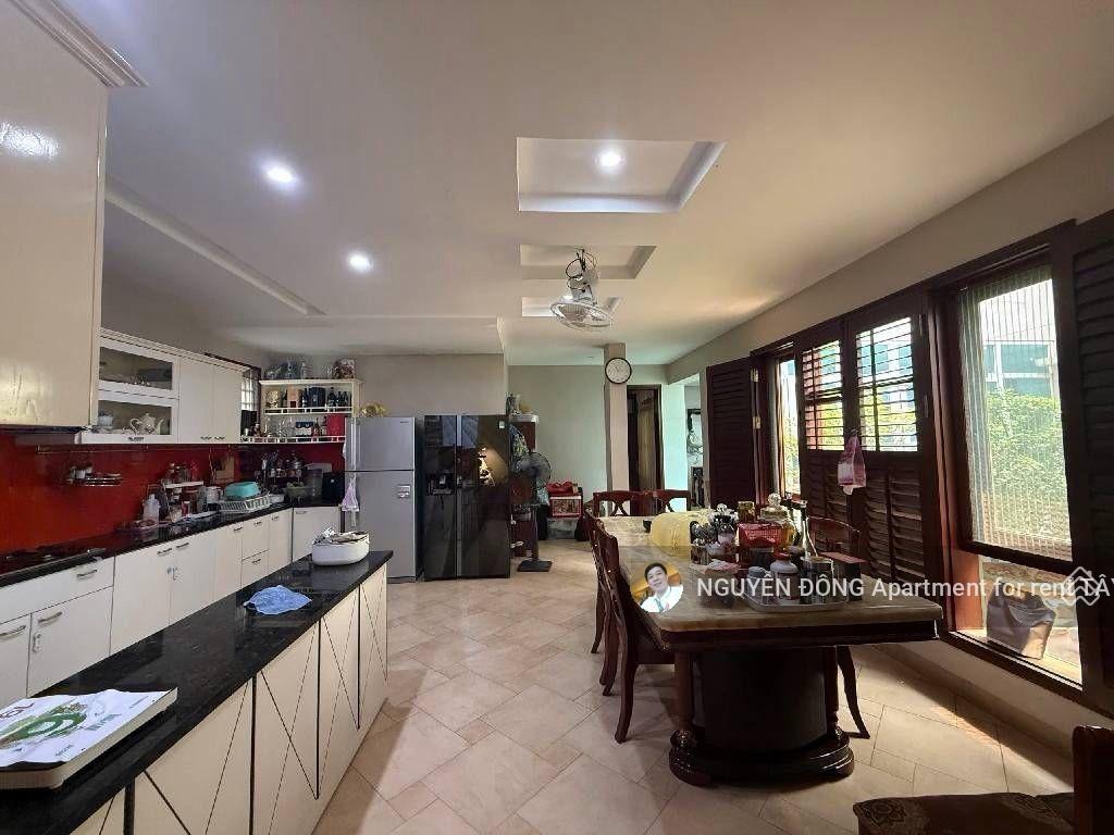 Đất trích sài  võng thị  lạc long quân, 275m2, mt 15m, ô tô tránh, vị trí đẹp, giá tốt 66 tỷ