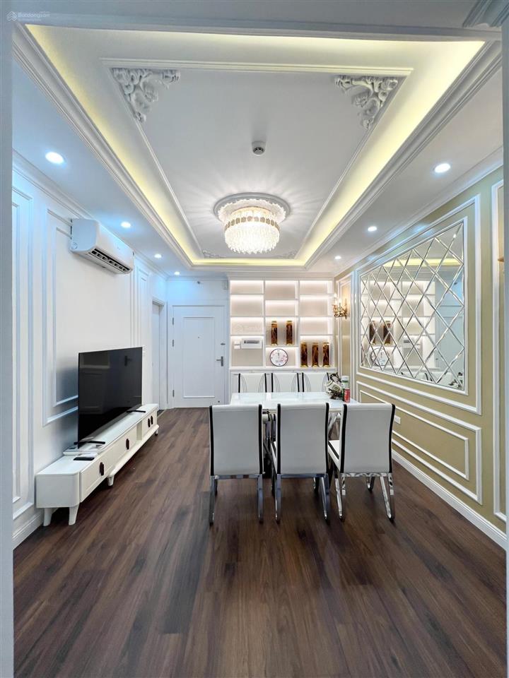 Giá 3,x tỷ căn hộ 2pn x 2vs nhà đẹp, tâm huyết. nội thất đầy đủ khách mua về chỉ việc ở