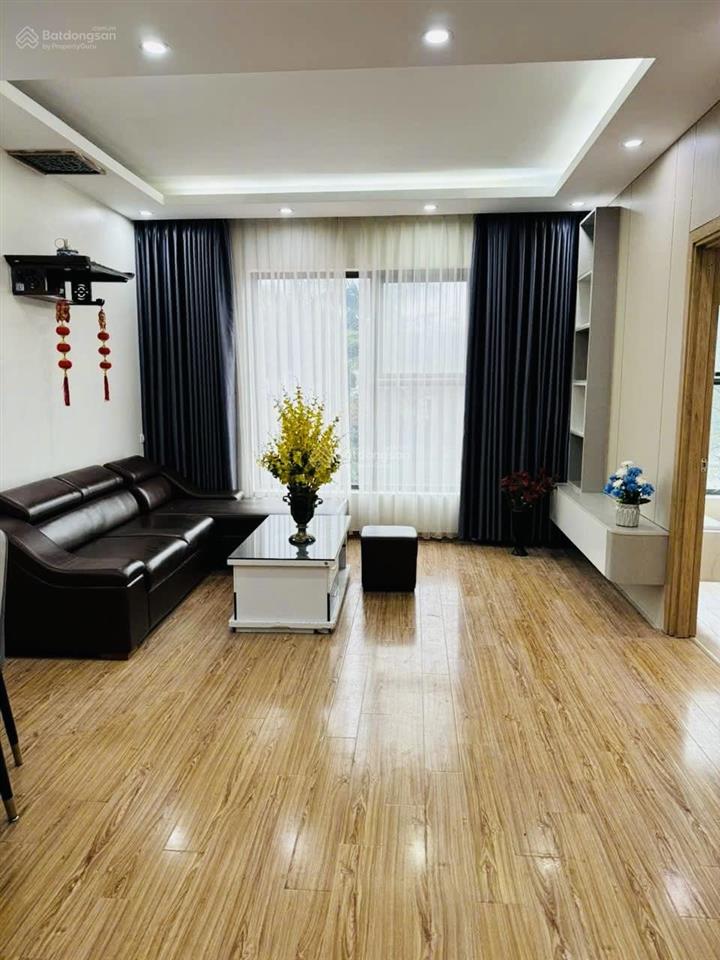 Cho thuê căn hộ 68m2 view công viên, nội thất đầy đủ, ưu tiên hộ gia đình ký hđ lâu dài
