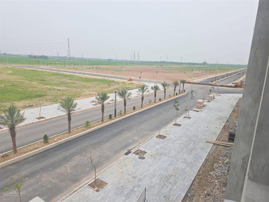 Chỉ còn 1 lô hiếm có vào tên trực tiếp chủ đầu tư giá 8tr/m2, xuất hoá đơn cao diện tích 2665m2