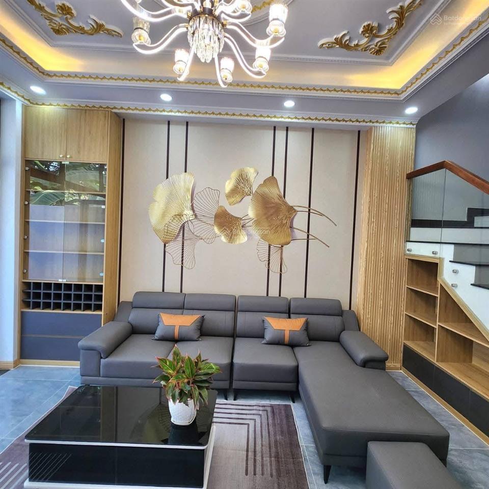 Mình cần bán gấp nhà hồ tùng mậu 10.2 tỷ ( cách ô tô 50m ) nhà 5 tầng 39m2 làm việc chính chủ