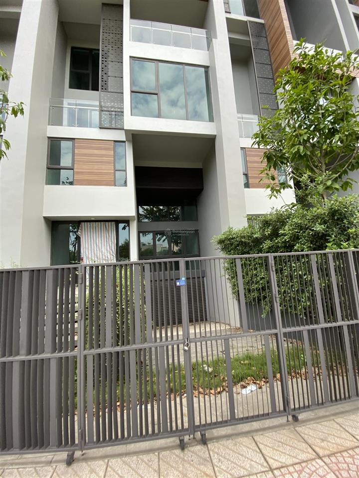 Chính chủ bán shophouse, dự án d2eight đường đồng văn cống, tp thủ đức