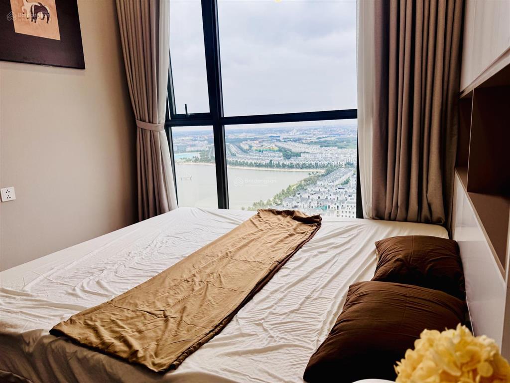 Chính chủ cần bán 2pn 2wc m3 view hồ ngọc trai, đầy đủ nội thất, sẵn sổ đỏ   0886 064 ***