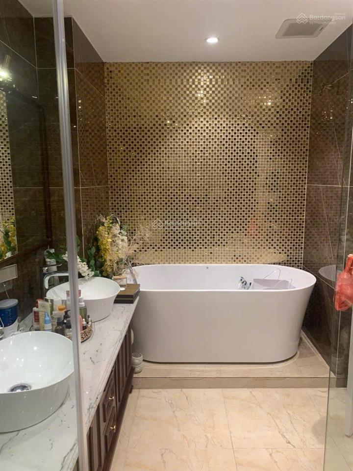 Bán gấp liền kề 15 tỷ full đồ sẵn hđ thuê  song lập 150m2 giá 24 tỷ   0886 064 ***