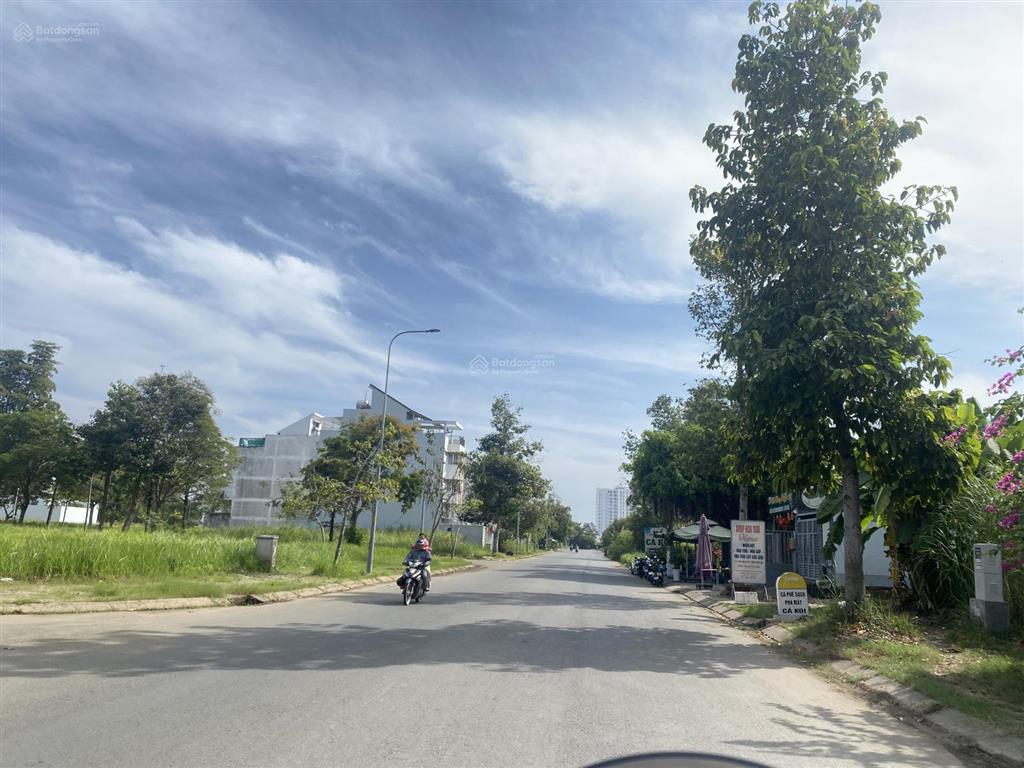 Nền nhà phố giá tốt phú xuân  vạn phát hưng nền 126m2 giá chỉ 52 triệu/m2