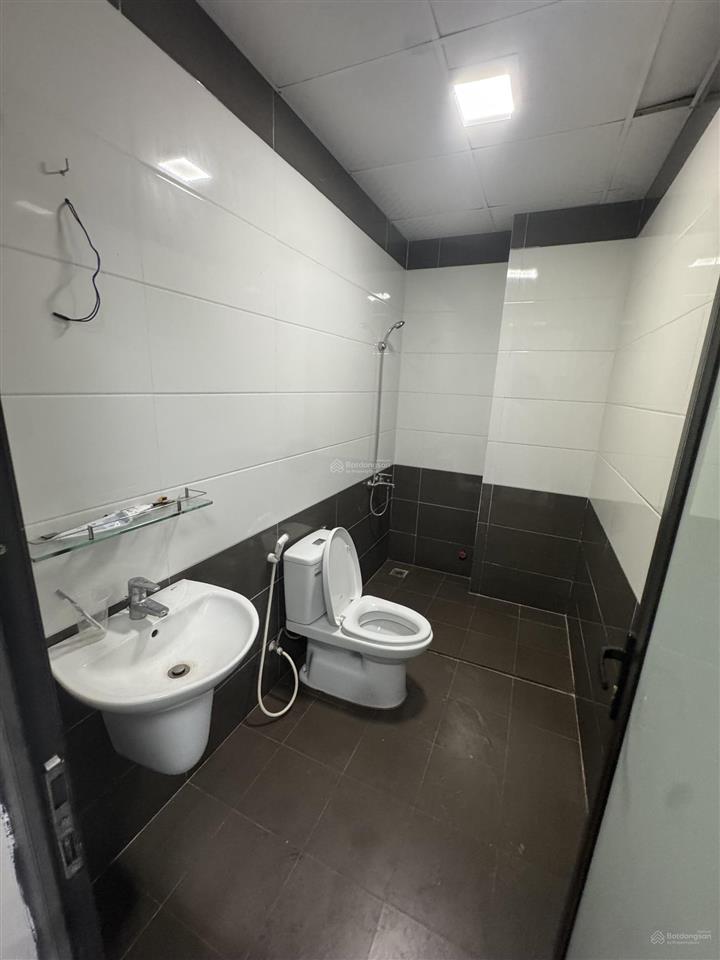 Cho thuê văn phòng tại tầng 3,4,5 căn 19l1, louis city đại mỗ, 15 triệu, 150m2, giá cực chất