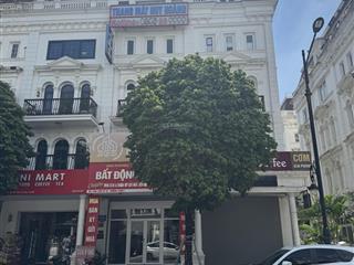 Cho thuê văn phòng tại tầng 3,4,5 căn 19l1, louis city đại mỗ, 15 triệu, 150m2, giá cực chất