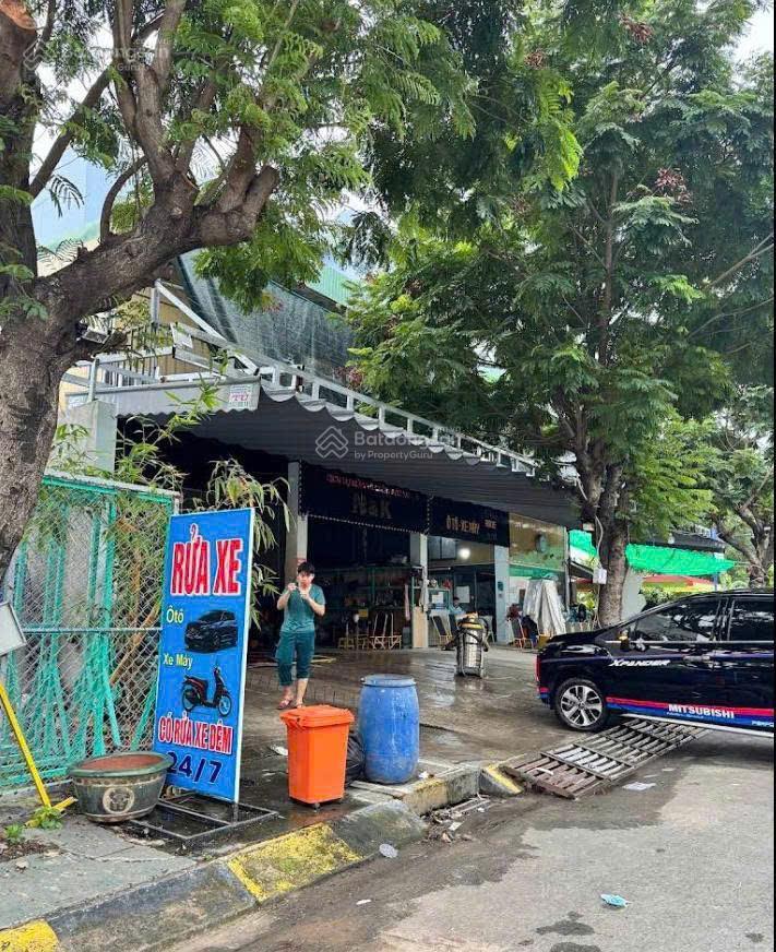 Bán nhà lô góc 2 mặt tiền đường tam bình, thủ đức 192m2. giá 16.5 tỷ