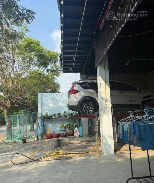 Bán nhà lô góc 2 mặt tiền đường tam bình, thủ đức 192m2. giá 16.5 tỷ