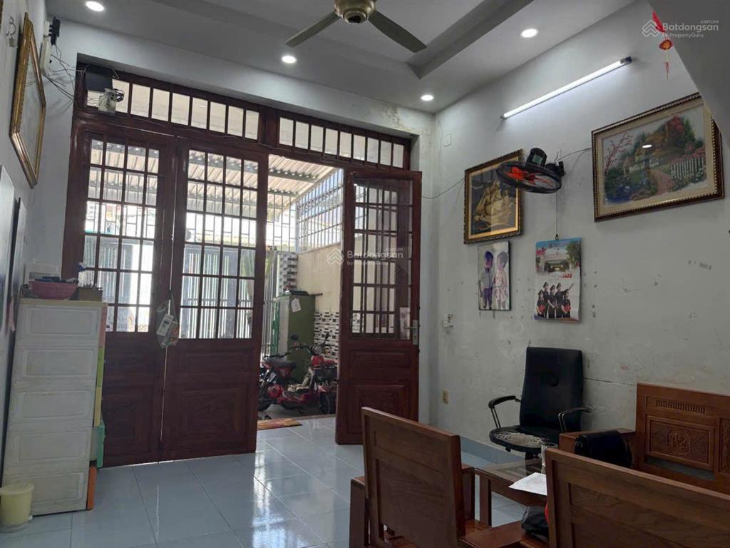 Bán nhà chỉ 8 tỷ dt 96m2 gần đỗ xuân hợp, vị trí đắc địa khu dân trí cao  an ninh