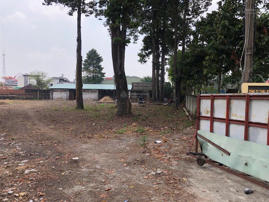 Cho thuê kho 4,548m2 phường tân phú  q9 cũ sát kdl suối tiên. giá 100tr/tháng