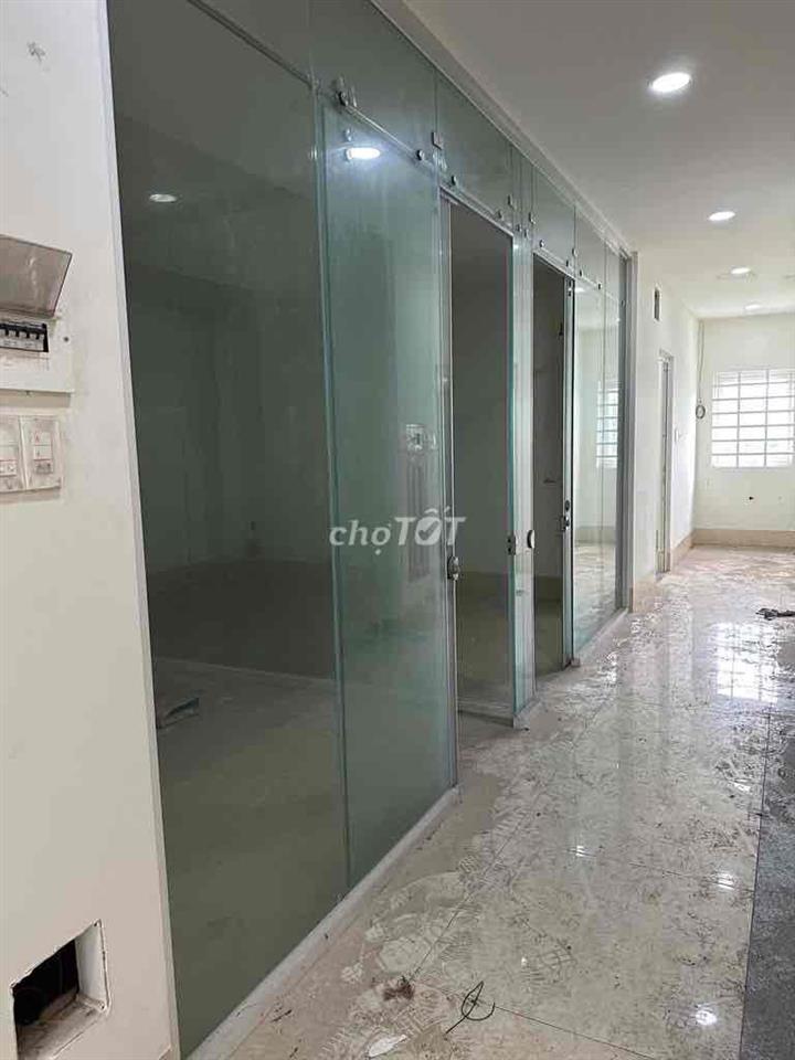 CHO THUÊ NHÀ MỚI XÂY, MẶT TIỀN ĐƯỜNG 23, P10, Q6