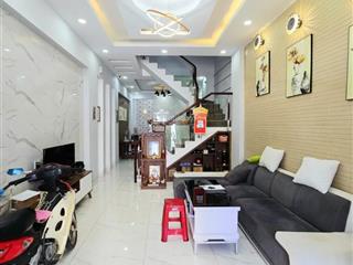 Nhà phố 59m2, 3 tầng, hoàn công đủ, đường ô tô 9m, gần chợ long phước. giá 5.25tỷ