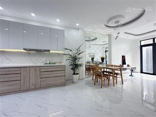 Nhà mới 3 tầng hxh bưng ông thoàn  4pn, giá 5.5 tỷ (tl)