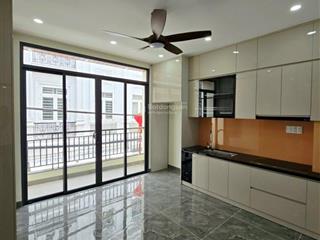 Nhà mới tinh 5 tầng, 4pn, hẻm xe hơi lã xuân oai, gần chợ lò lu, giá 6.9tỷ