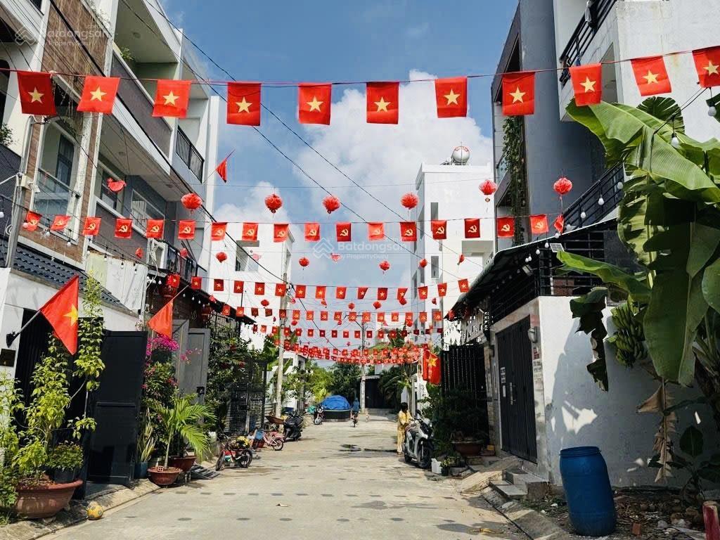 Đất hẻm xe hơi bưng ông thoán, long trường q9. gần công nghệ cao