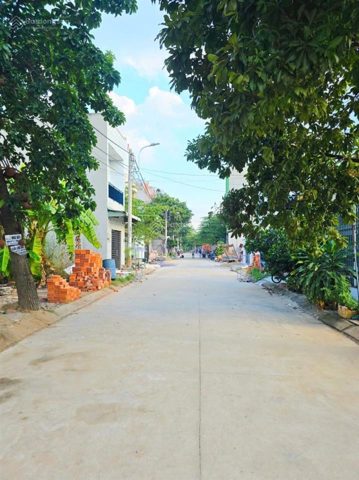 Nhà hẻm xe hơi 9m, dtsd 100m², gần đại học luật q9. giá 3.5 tỷ
