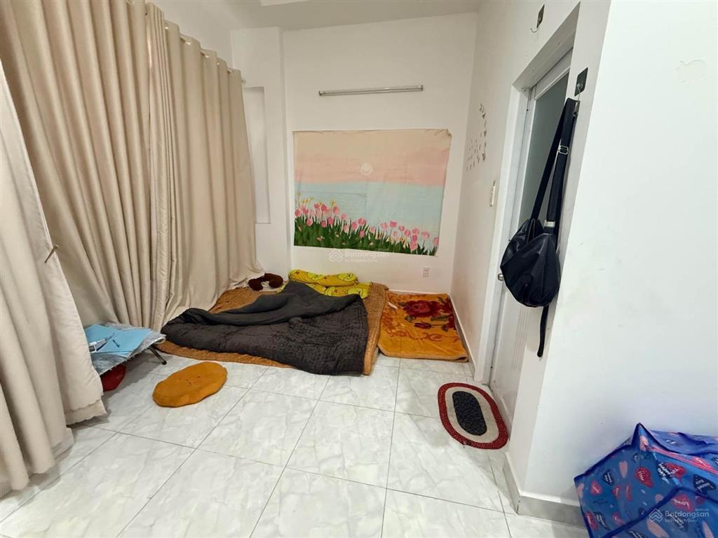 Nhà phố 3tầng hoàn công chuẩn gần chợ long trường q9