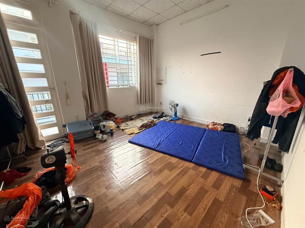 Nhà phố 3tầng hoàn công chuẩn gần chợ long trường q9