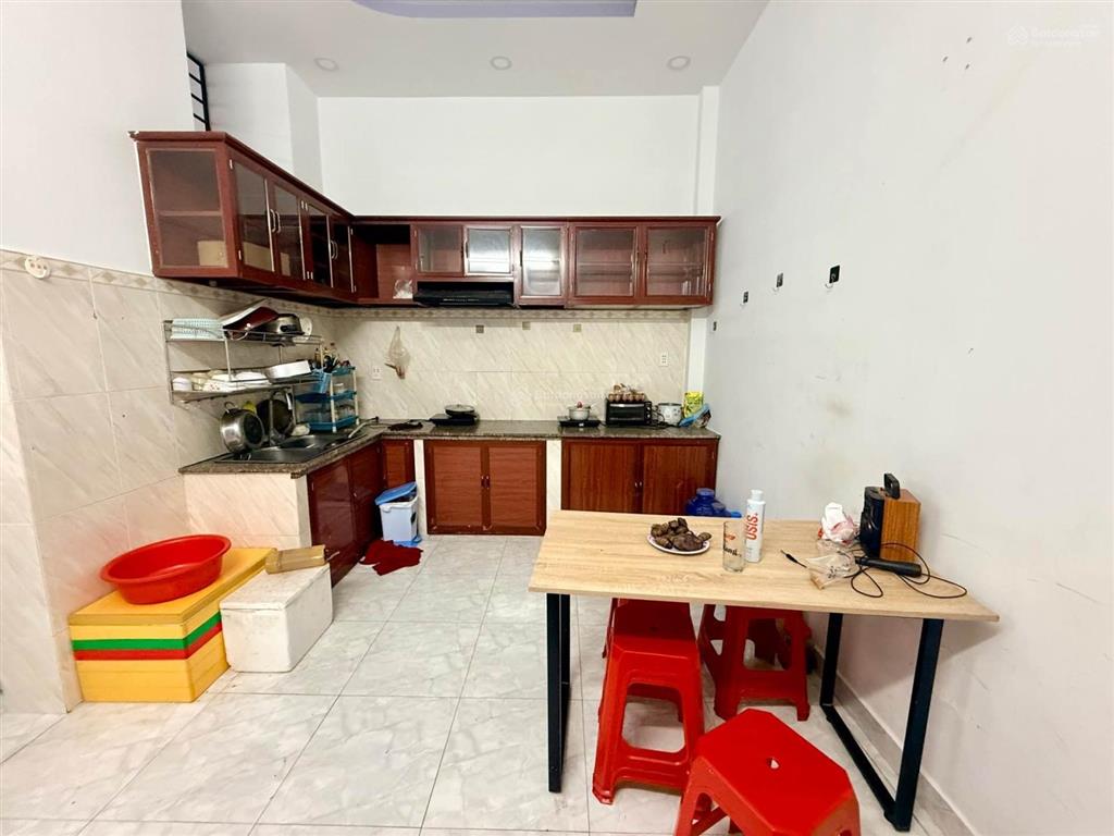 Nhà phố 3tầng hoàn công chuẩn gần chợ long trường q9
