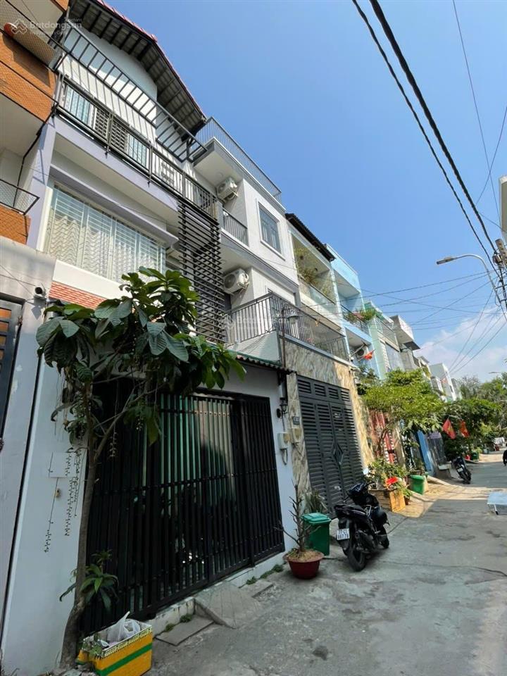 Nhà phố 3tầng hoàn công chuẩn gần chợ long trường q9