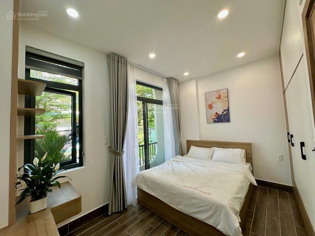 Nhà 3 tầng full nội thất trường thạnh quận 9  ngay kđt đông tăng long