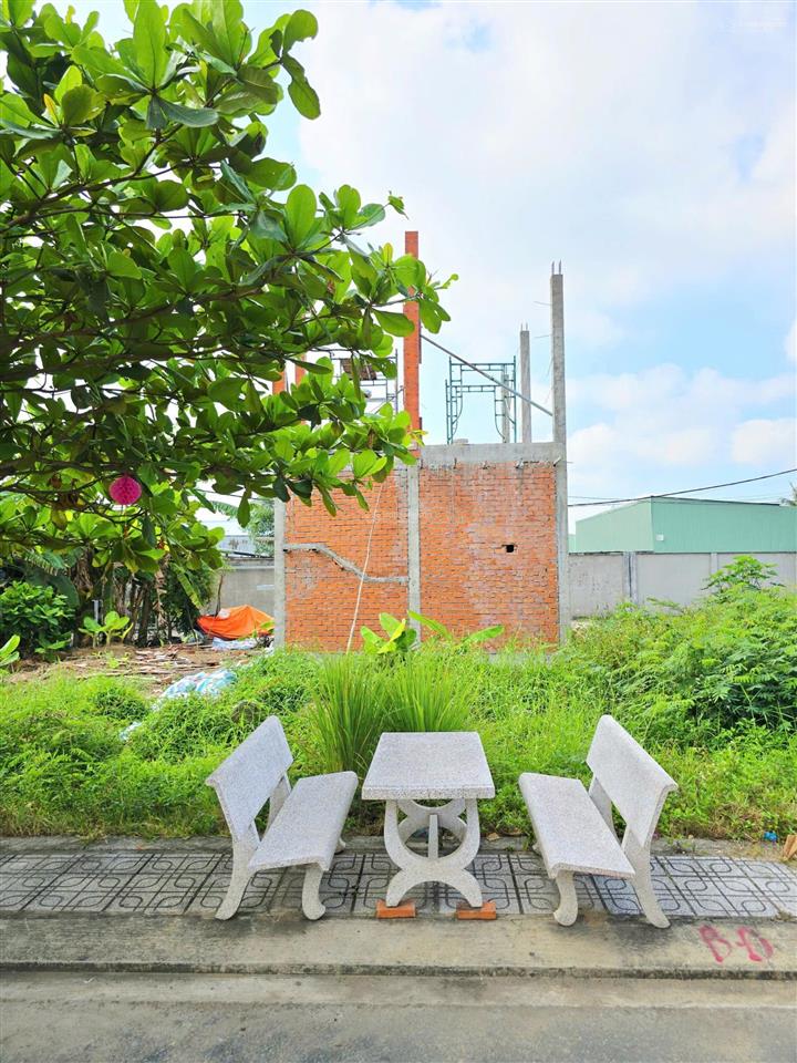 Đất thổ cư 50m², ngang 5.5, đường rộng 7m, gần chợ long phước q9