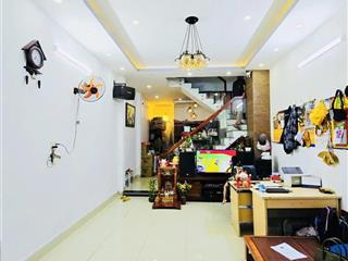 Nhà phố 54m2, 3 tầng cách võ văn hát 20m, gần đh tài chính marketing