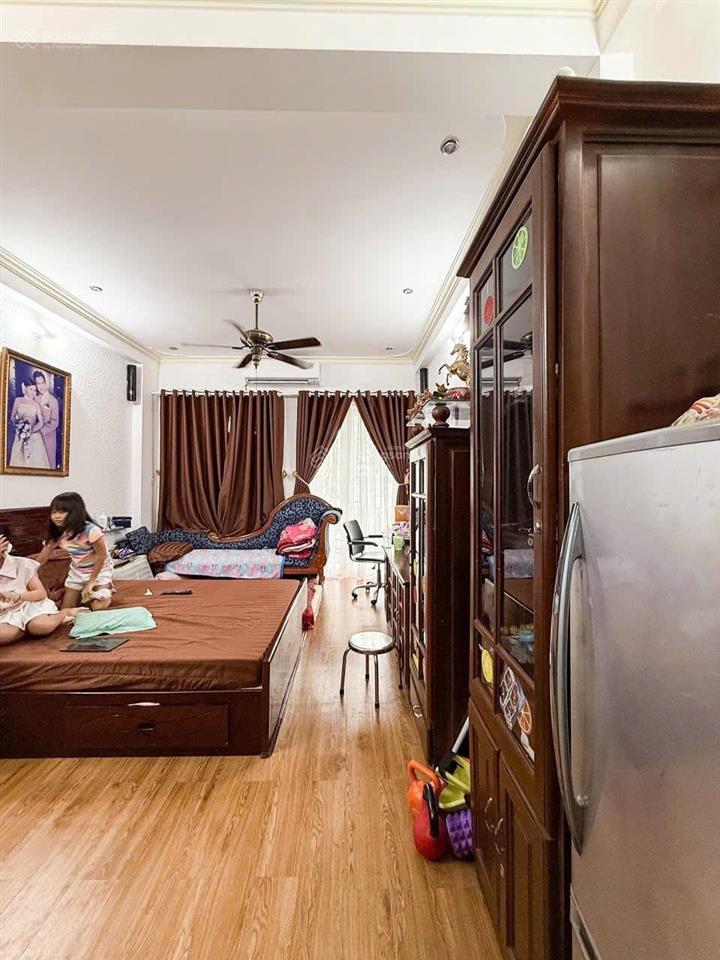 Mặt tiền siêu hiếm đường hoa, khu phan xích long phú nhuận 72m 5 tầng