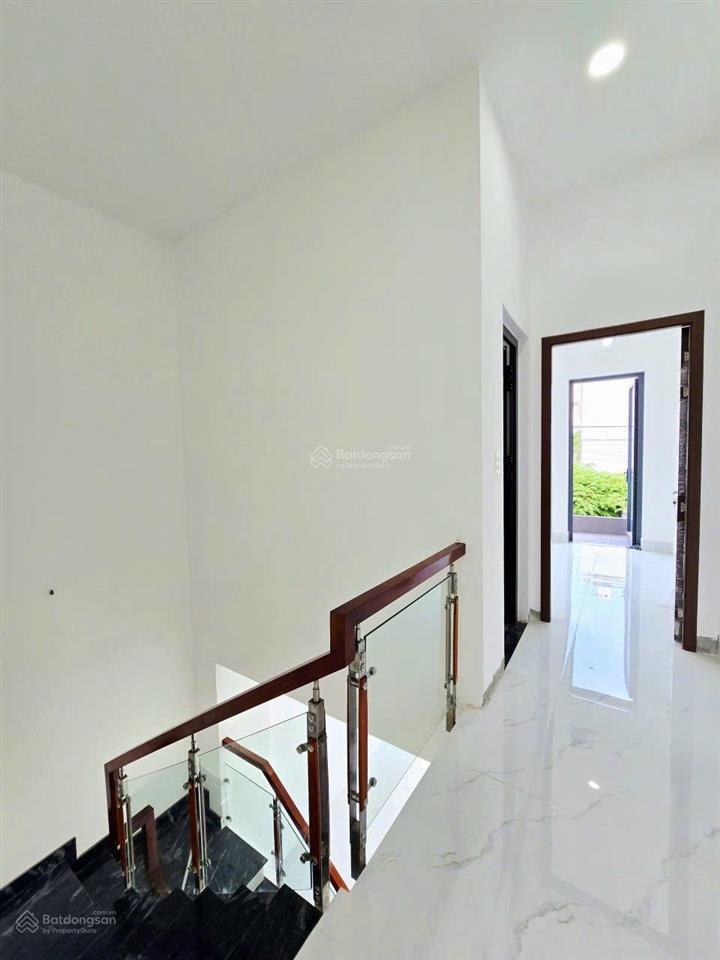 Nhà 2 tầng hẻm xe hơi 9m long phước sổ hồng riêng dọn vào ở ngay | 3.55 tỷ
