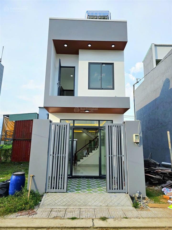Nhà 2 tầng hẻm xe hơi 9m long phước sổ hồng riêng dọn vào ở ngay | 3.55 tỷ